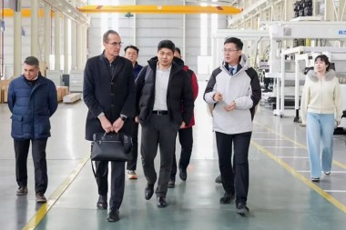 Miaraha miasa ho an'ny fampandrosoana, miaraha miasa maneran-tany – Nitsidika ny Jwell Machinery ny Tale Jeneralin'ny Piovan Global